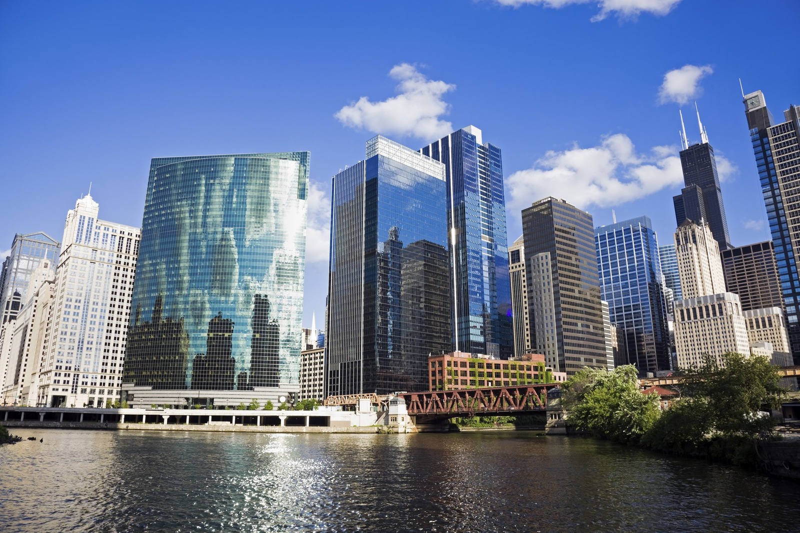 Chicago skyline rendered at the resolution equivalent to 4096 MCA channels